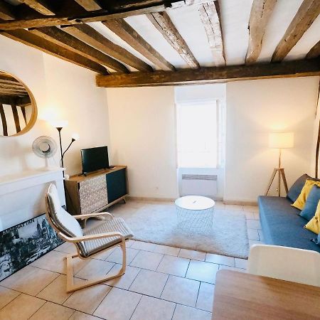 Fontainebleau Rue Grande - Chez Alexis Apartment ภายนอก รูปภาพ